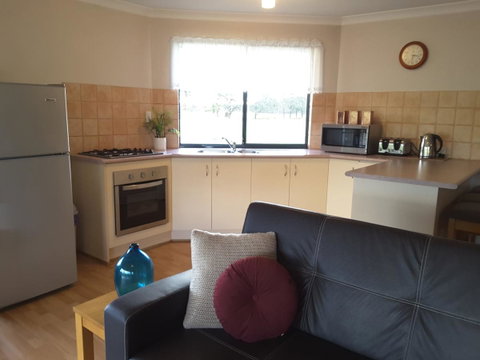 Cosy Corner Chalets - Taree Accommodation 8