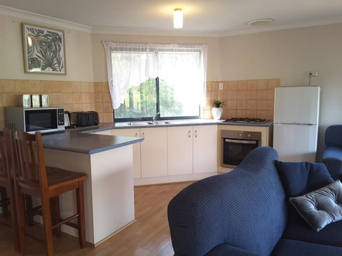 Cosy Corner Chalets - Taree Accommodation 5