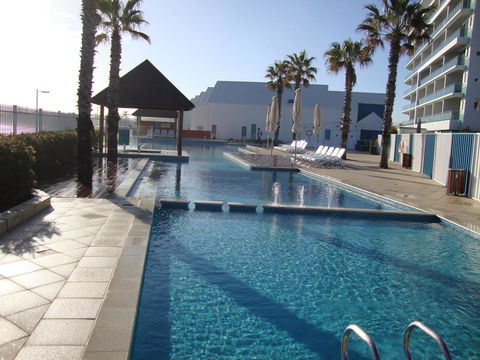 A 406 FANTASTIC OCEAN BEACH And MARINA VIEW APT - MANDURAH - Taree Accommodation 25