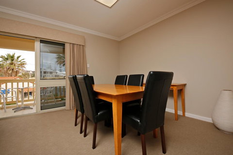 The Marina Hotel - Mindarie - Taree Accommodation 11