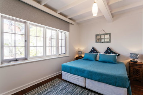 Elliot House - Taree Accommodation 9