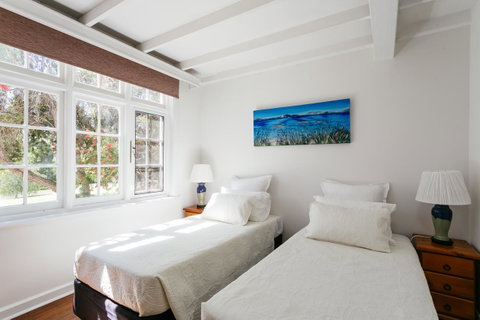 Elliot House - Taree Accommodation 5