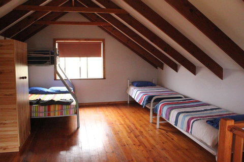 Kestrel Chalets - Taree Accommodation 9