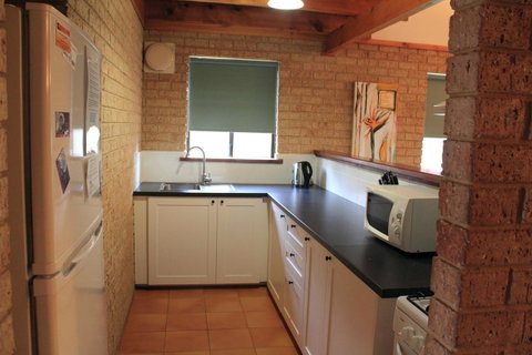 Kestrel Chalets - Taree Accommodation 10