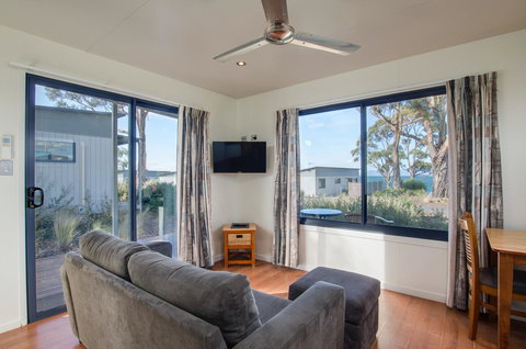 Swansea Beach Chalets - Taree Accommodation 18