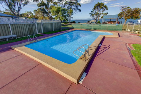 Swansea Beach Chalets - Taree Accommodation 4
