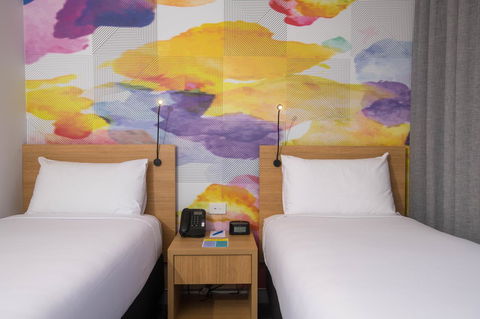 Ibis Styles Hobart - Taree Accommodation 2