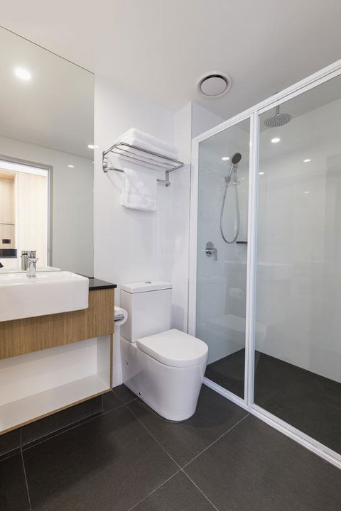 Ibis Styles Hobart - Taree Accommodation 11