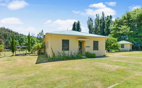 Giants Table And Cottages - Taree Accommodation 3