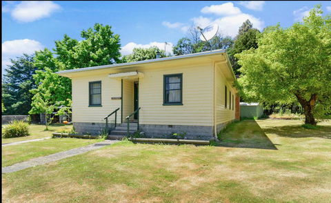 Giants Table And Cottages - Taree Accommodation 2