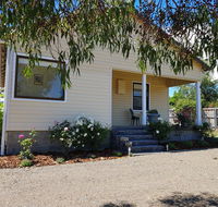 The Manager's Cottage - Taree Accommodation