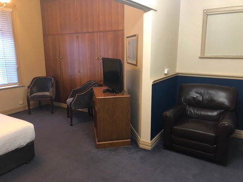 The Macquarie Hobart - Taree Accommodation 3