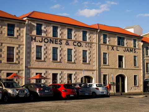 The Henry Jones Art Hotel - Taree Accommodation 5