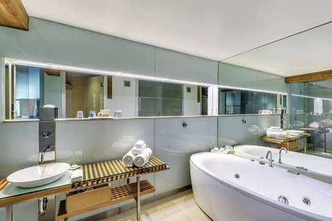 The Henry Jones Art Hotel - Taree Accommodation 20