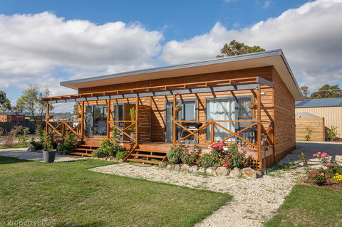 Harrison Grove - Taree Accommodation 12