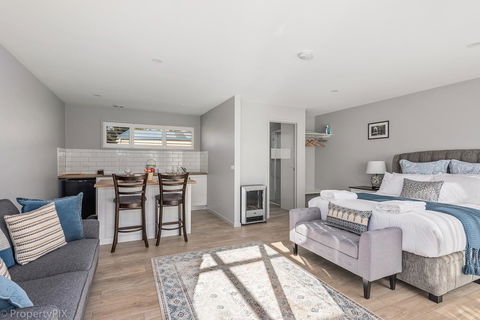 Harrison Grove - Taree Accommodation 9