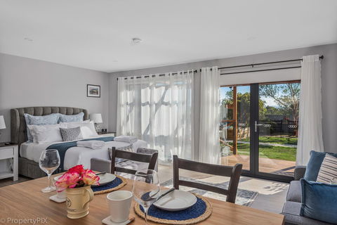 Harrison Grove - Taree Accommodation 11