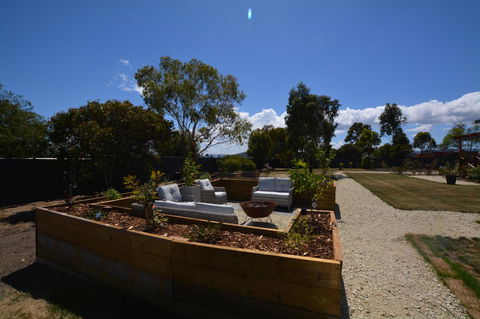 Harrison Grove - Taree Accommodation 24