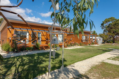 Harrison Grove - Taree Accommodation 0