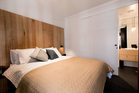105 Mac Unique Apartments - Taree Accommodation 8
