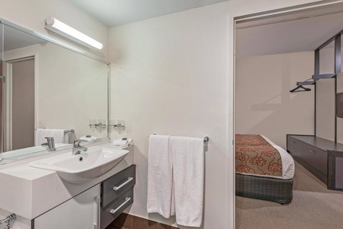 Mantra One Sandy Bay Road - Taree Accommodation 21