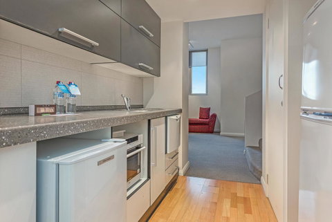 Mantra One Sandy Bay Road - Taree Accommodation 5