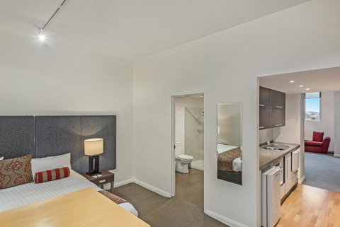 Mantra One Sandy Bay Road - Taree Accommodation 12