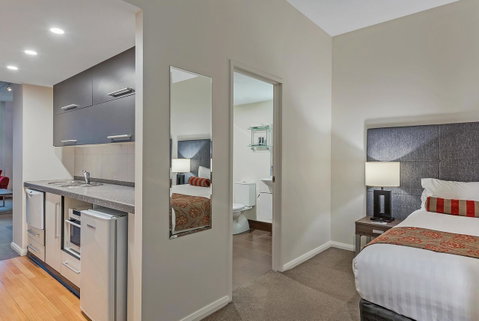 Mantra One Sandy Bay Road - Taree Accommodation 18