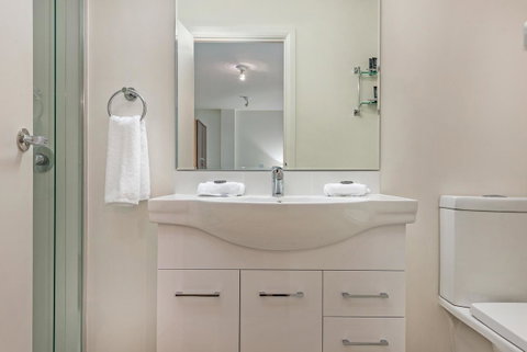 Mantra One Sandy Bay Road - Taree Accommodation 15