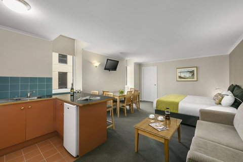 Hobart Waterfront Apartments - Taree Accommodation 1
