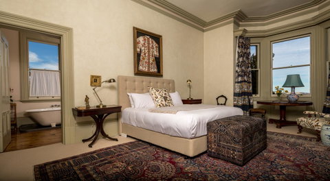 The Corinda Collection - Taree Accommodation 24