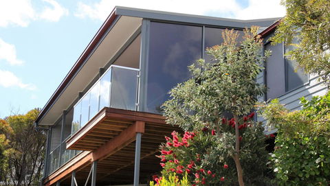 SEA EAGLE COTTAGE Amazing Views Of Bay Of Fires - Taree Accommodation 11