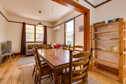 Rosehaven Cottage - Taree Accommodation 9