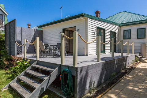Rosehaven Cottage - Taree Accommodation 14