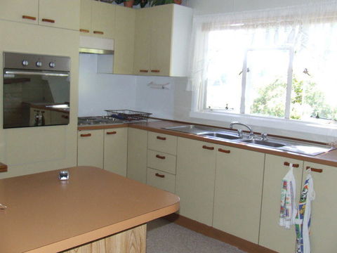 Maydena Chalet - Taree Accommodation 11