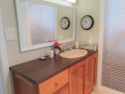 Garden By The Beach - Gateway To The East Coast, Close To Airport - Taree Accommodation 6