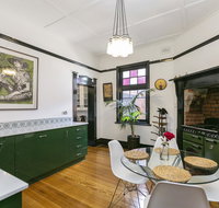 Insomnia on Elizabeth - Taree Accommodation