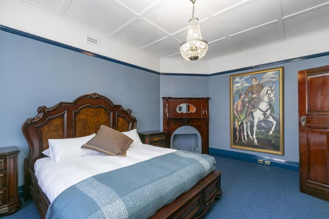Insomnia On Elizabeth - Taree Accommodation 1