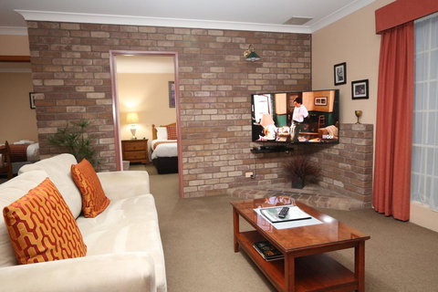 Swansea Cottages & Lodge Suites - Taree Accommodation 11