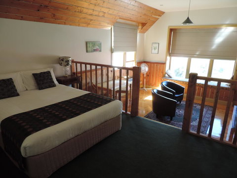 Bushman's Cafe - Taree Accommodation 12