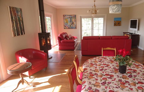 Mountain Blue Guest House - Taree Accommodation 10