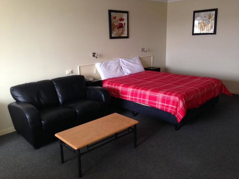 Tamar River Villas - Taree Accommodation 13