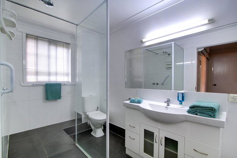 Tamar River Villas - Taree Accommodation 3