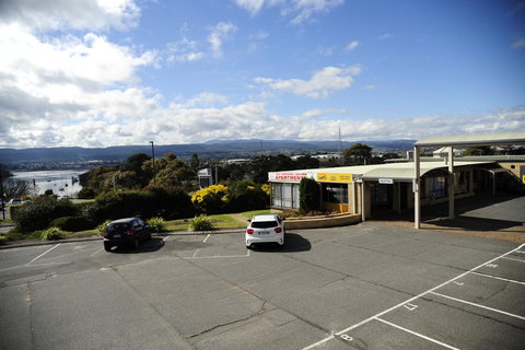 Tamar River Villas - Taree Accommodation 20