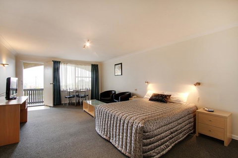 Tamar River Villas - Taree Accommodation 6