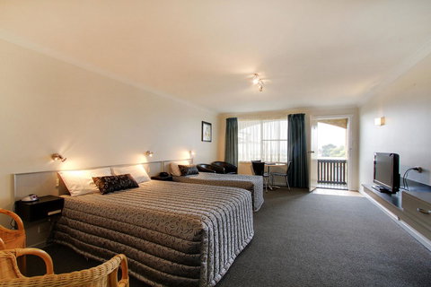 Tamar River Villas - Taree Accommodation 5