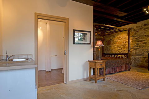 Cleburne Homestead - Taree Accommodation 21