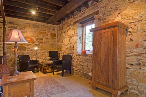 Cleburne Homestead - Taree Accommodation 20