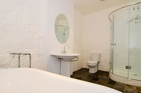 Cleburne Homestead - Taree Accommodation 17