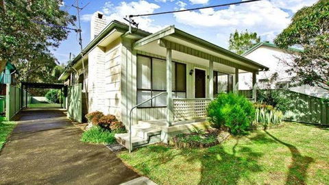 Ocean Beach Cottage - Taree Accommodation 2